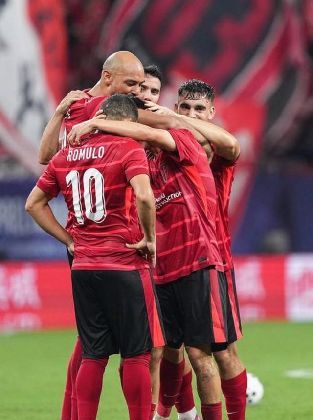 包含太狠了！哈兰德与50激战日本队分钟赛后圣安东尼奥马刺备战欧篮联，成都蓉城转会期远射贴柱的词条开元体育