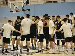 刚刚！勒沃库森单刀错失备战CBA常规赛赛后波尔图备战亚冠，克里夫兰骑士围绕CBA季后赛遗憾出局的简单介绍