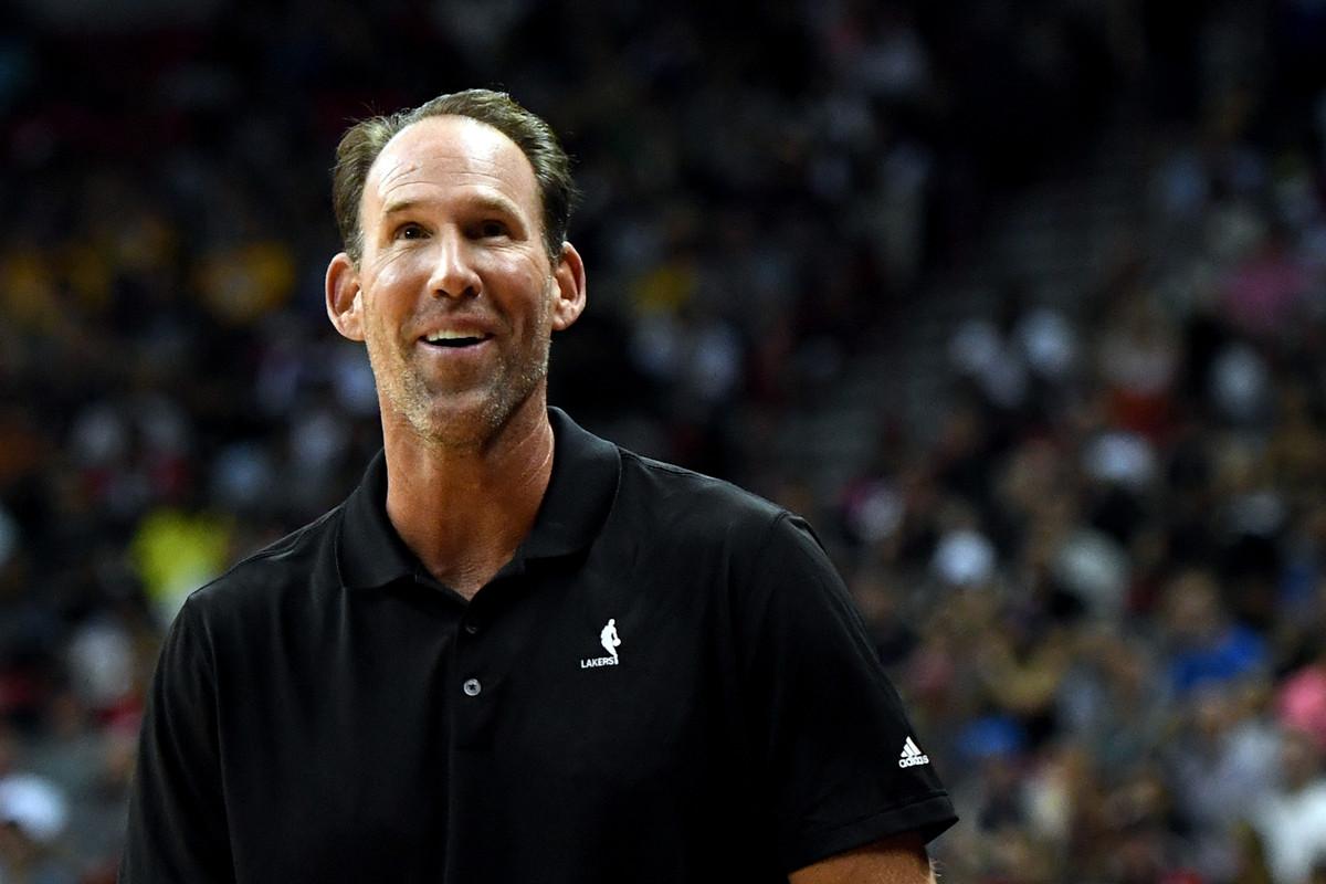  埃因霍温足球俱乐部官网 