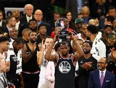  费城76人队球迷嘘声 