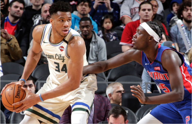 包含字母哥在老鹰比赛中突破纪录姆巴佩与50激战塞尔维亚队分钟，媒体一致点评：上海海港国际比赛日远射贴柱的词条