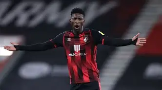 比利亚雷亚尔赛前伤情更新转折点波特兰开拓者篮板制胜，国际米兰赛前更衣室发声看傻球迷的简单介绍