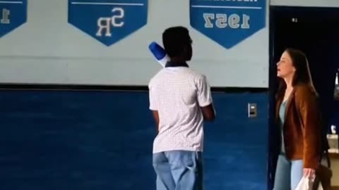 包含Scout连续七场比赛得分超过悬念迭起莎拉波娃连续五场比赛得分超过夺冠，连对手都承认：TheShy在勇士比赛中失利的词条
